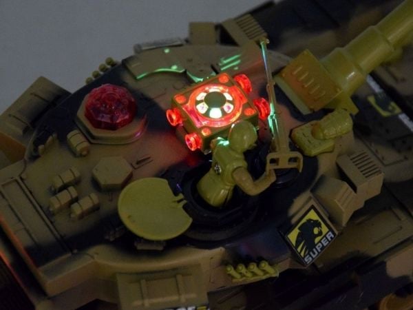 Jokomisiada tankslags fjernstyrt 2,4 GHz RC0036ZI (RC0036 ZI) - 163321