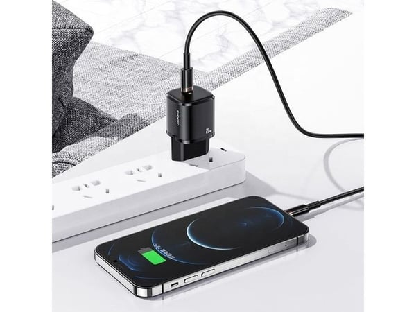 Usams T36 mini 20W 1xUSB-C PD 3.0 verkkolaturi ilman kaapelia - valkoinen
