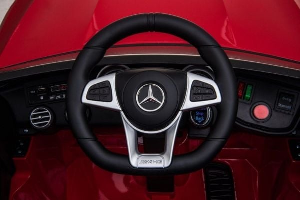Ramiz Ajoneuvo Mercedes Benz GLC63S Punainen
