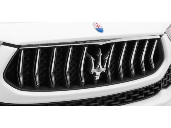 Ramiz Pojazd Maserati Ghibli Biały