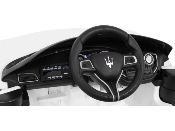 Ramiz Pojazd Maserati Ghibli Biały