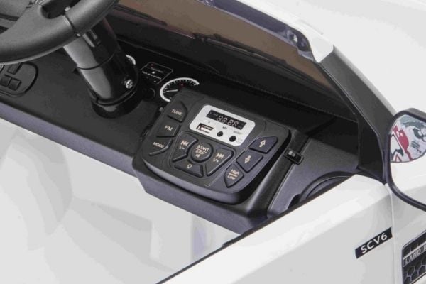 Ramiz-kjøretøy Land Rover Discovery hvit