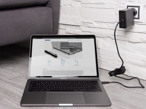 AVACOM LATAUSSOVITIN USB-TYYPPI-C 65W VIRTALÄHDE+USB A