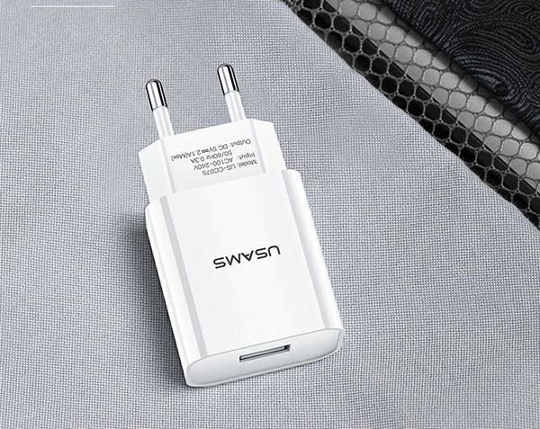 USAMS laddare USAMS Load. network. 1xUSB T18 2.1A vit (endast laddhuvud) Fast Charging CC075TC01