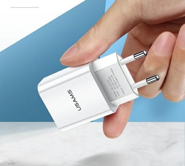 USAMS laddare USAMS Load. network. 1xUSB T18 2.1A vit (endast laddhuvud) Fast Charging CC075TC01