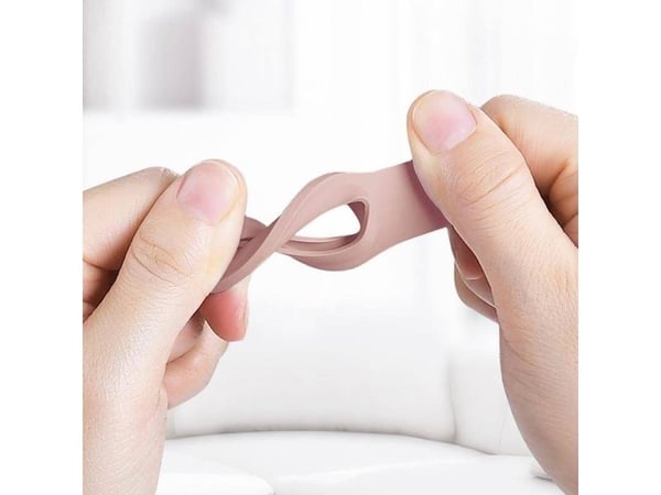 Crong Silikonikotelo avainrengas - Suojaava avaimenperä Asia Apple AirTag (Sand Pink)