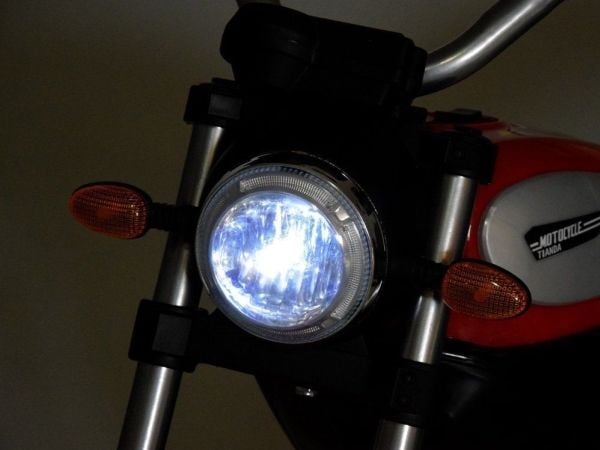 Jokomisiada motorbil med batteri til barn Street Bob PA0235