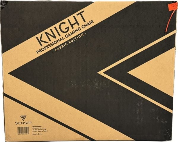 Knight material i svart och röd