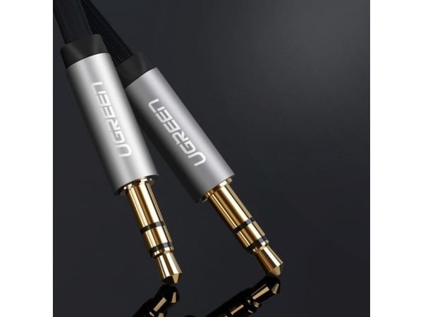 UGREEN flat AUX-lydkabel 3,5 mm mini-jack 5 m sølv (10729)