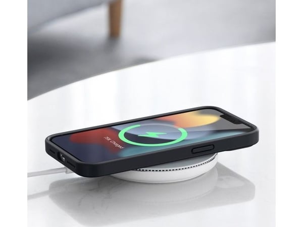 Ugreen beskyttende silikonetui fleksibelt silikonskall iPhone 13 Pro Max sort