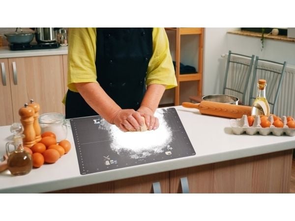 Mondex stekebrett med målelinjal 45x65 cm PP 3 varianter