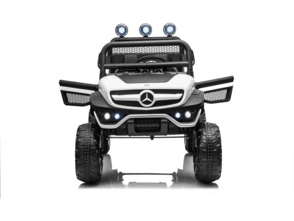 ADEL leiebil Mercedes BENZ UNIMOG hvit