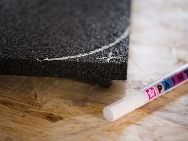 BRUYNZEEL SAKURA Paint Marker Oil 2,0 mm Medium 50 White