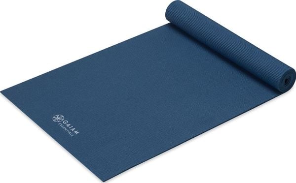 Gaiam GAIAM ESSENTIALS yogamatte 6 mm med stropp - Navy 63314 Gaiam GAIAM ESSENTIALS yogamatte 6 mm med stropp - Navy 63314