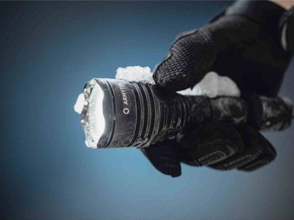 Armytek VIKING PRO MAGNET USB-lommelykt varm