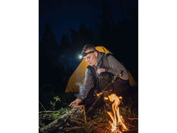 ArmyTek Wizard C2 Pro Max magnethvit LED (RGB) lommelykt med magnetholder batteridrevet 3720 lm 1440 t 79 g