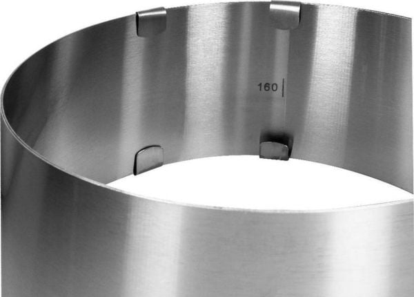 La Cucina justerbar rund form til kaker, uttrekkbar ring i stål 16–30 cm