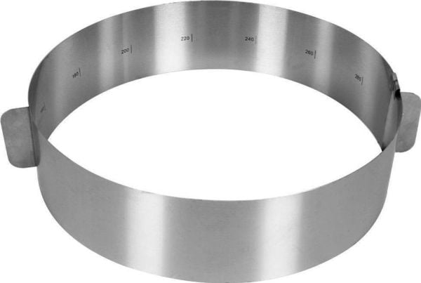 La Cucina justerbar rund formring i stål, utvändig diameter 16–30 cm