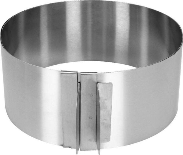 La Cucina justerbar rund formring i stål, utvändig diameter 16–30 cm