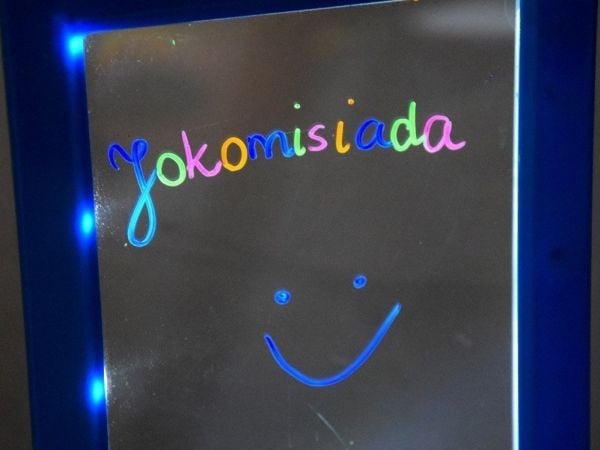 Jokomisiada belyst tavle + 3D-briller + skriveredskaper TA0092