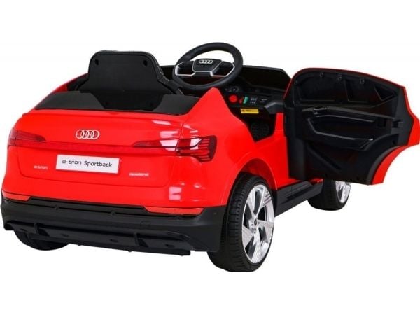 Ramiz bil på batteri til Audi E-Tron Sportback rød