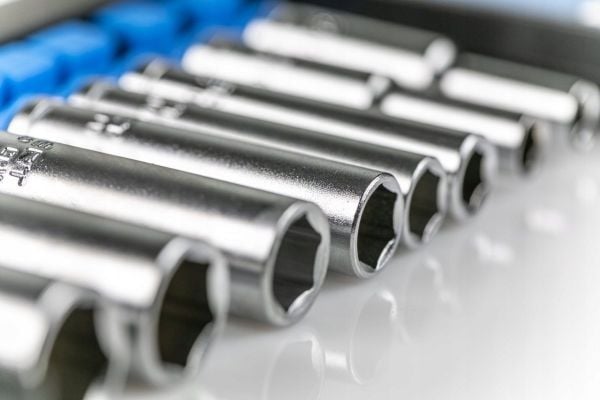 Högert Technik sett med lange sokler 1/4, 8 deler HT1A886