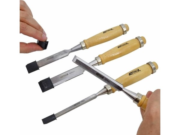 AWTools set med mejslar med trähandtag, 4 st. 6/12/18/24 mm