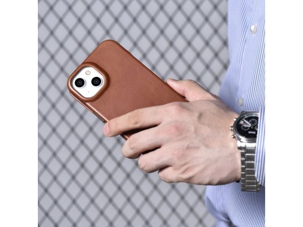 iCarer iCarer CE Öljyvaha Premium Leather Folio Case iPhone 14 Plus nahkakotelo magneettiläpällä MagSafe ruskea (AKI14220707-BN)