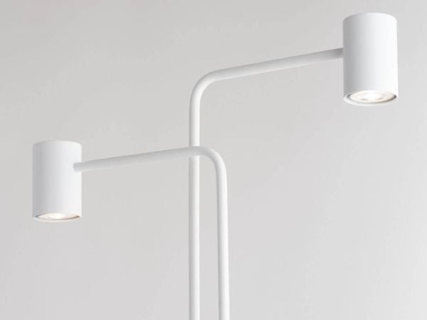 Sigma gulvlampe Luis i metall til spisestue stående hvit