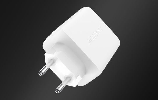 Acefast-lader Acefast A41 vegglader, 2x USB-C + USB, GaN 65W (hvit)
