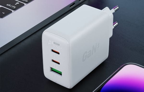 Acefast-lader Acefast A41 vegglader, 2x USB-C + USB, GaN 65W (hvit)