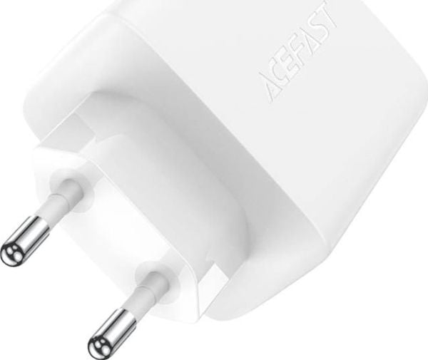Acefast A41 laddare 1x USB-A 2x USB-C 1,5 A (A41 vit)