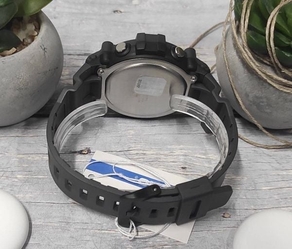 Casio AE-1500WH-8BVEF klokke (ungdom)