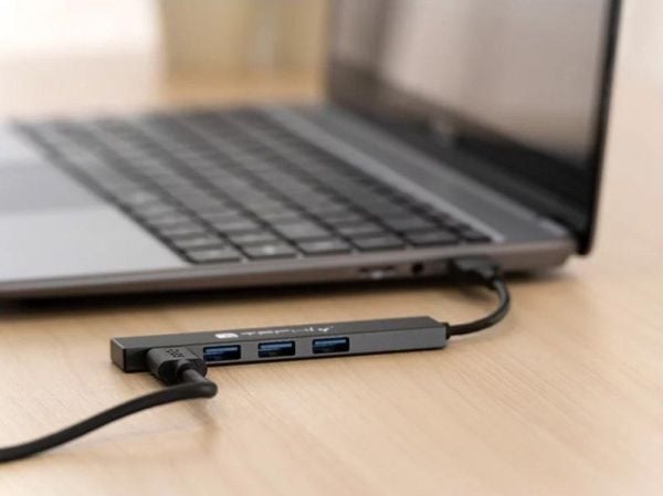 TECHly Slim - Hubb - skrivbordsmodell