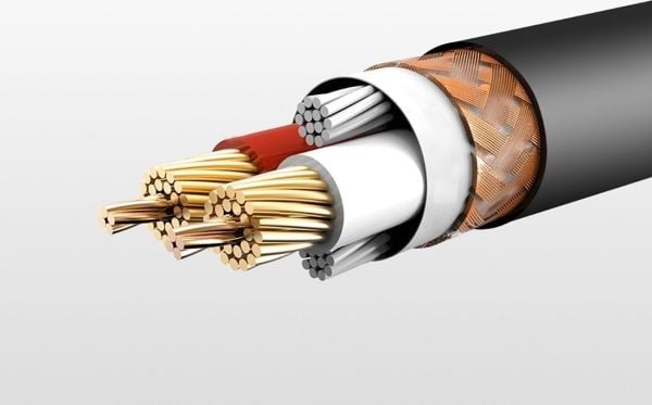 Ugrønn kabel XLR hunn til XLR hannkabel UGREEN 20710B - 2m (svart)