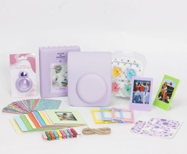 LoveInstant 8in1 tarvikesuoja FujiFilm INSTAX Mini 12:lle / violetti
