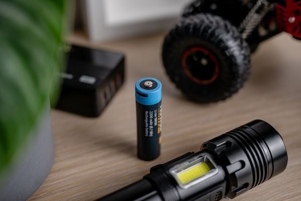 Newell 18650-batteri 2200 mAh 1 stk