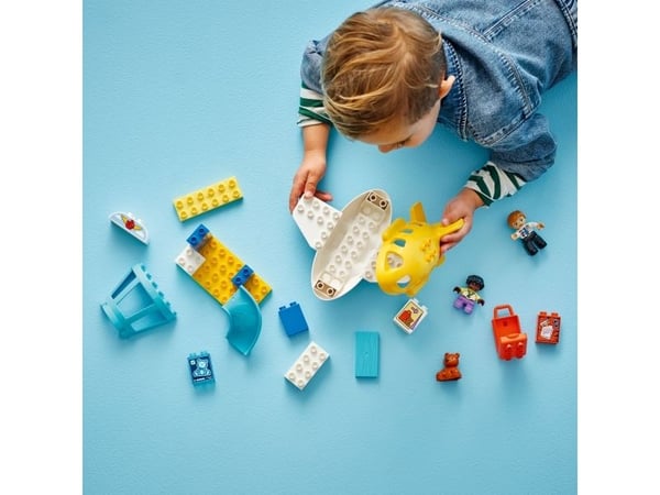 LEGO DUPLO Town 10443 På flyplassen for første gang