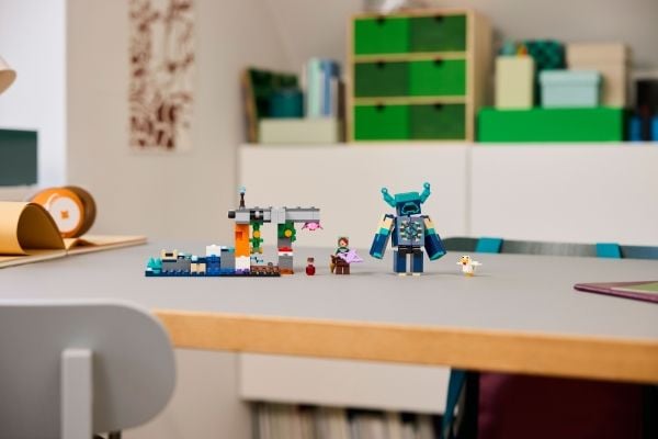 LEGO Minecraft 21274 The Warden Encounter