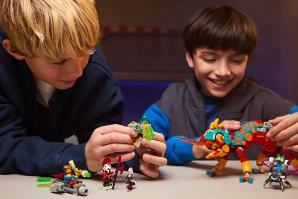 LEGO DREAMZzz 71492 Mateos ildkameleon