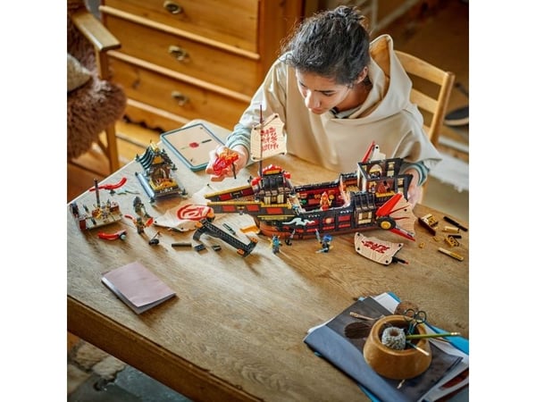 LEGO Ninjago 71848 Tempelskipet Bounty