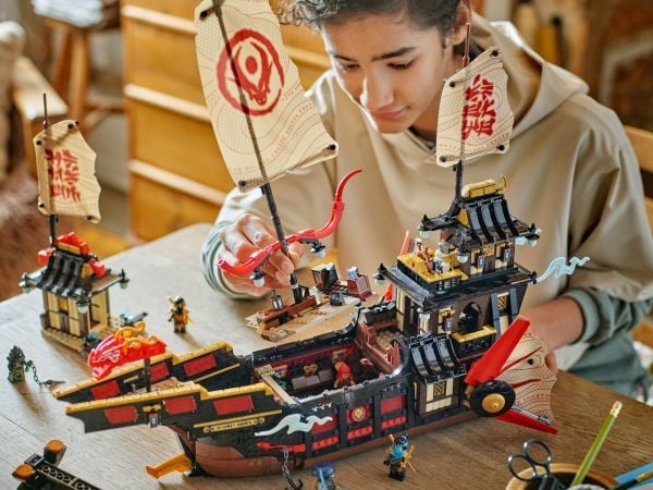 LEGO Ninjago 71848 Tempelskipet Bounty