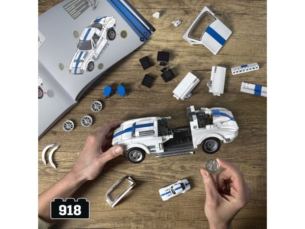 Hot Wheels Brick Shop Corvette Grand Sport -rakennussarja 918 osaa JGR31