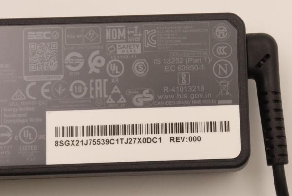 Lenovo - Strømadapter - AC 100-240 V - 65 watt - svart - FRU