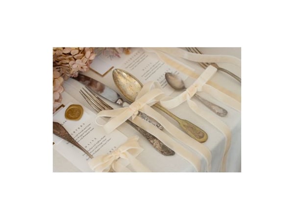 Beige veluurinauha, 15 mm