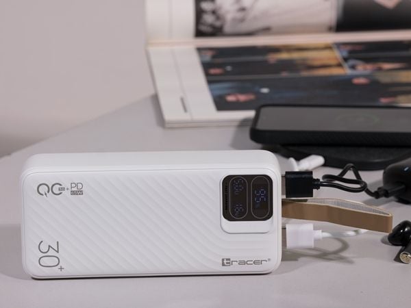 Tracer Blaze, 30000 mAh, Quick Charge 3.0, 65 W, Valkoinen