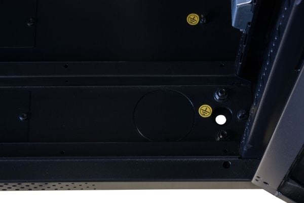 Rockstable RS19-6832PP, Frittstående hylle, 32U, 800 kg, Nøkkellås, Rack skinner, Justerbare bein