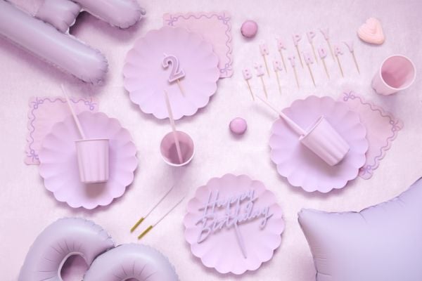 Ljust lila tårtdekoration Happy Birthday