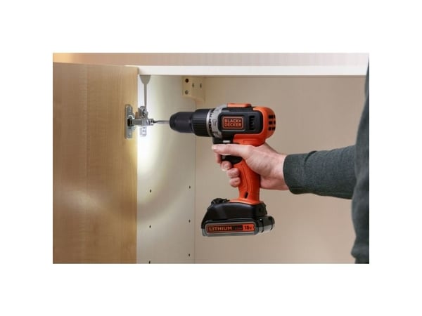 B+D 18V akku slagboremaskine m. 2.0 Ah/4.0Ah Li-ion Batteri