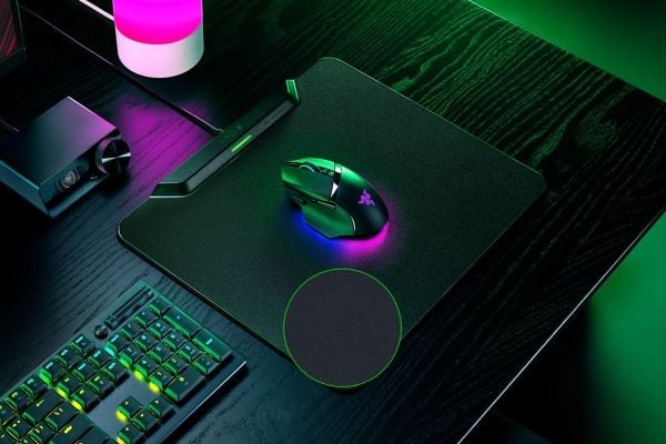 Razer HyperFlux V2, Svart, Monokromatisk, Gummi, Antiskliunderlag, Musematte til gaming